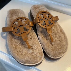 Tory Burch Miller Cloud Shearling Sandal Size 6 1/2